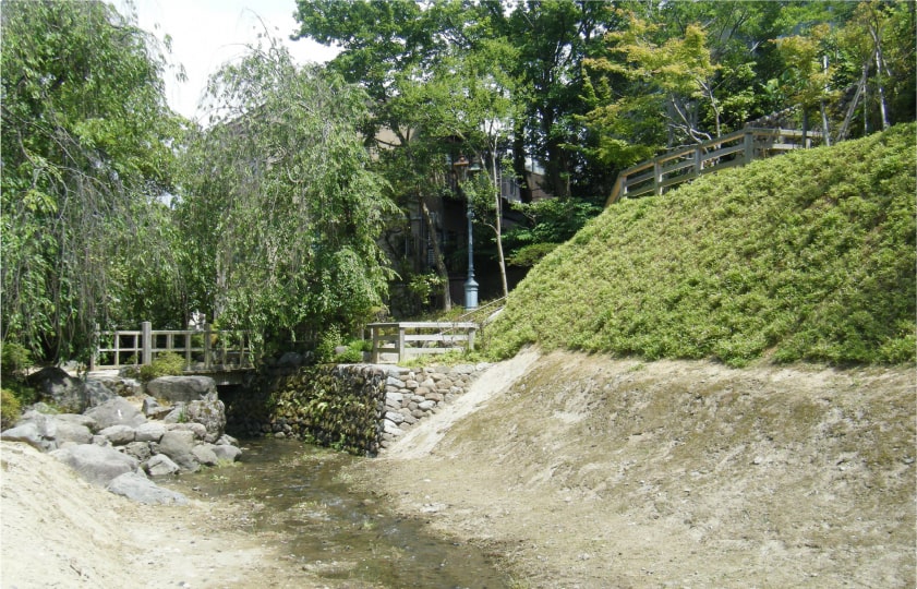 西内惣構跡主計町緑木苑内遺構